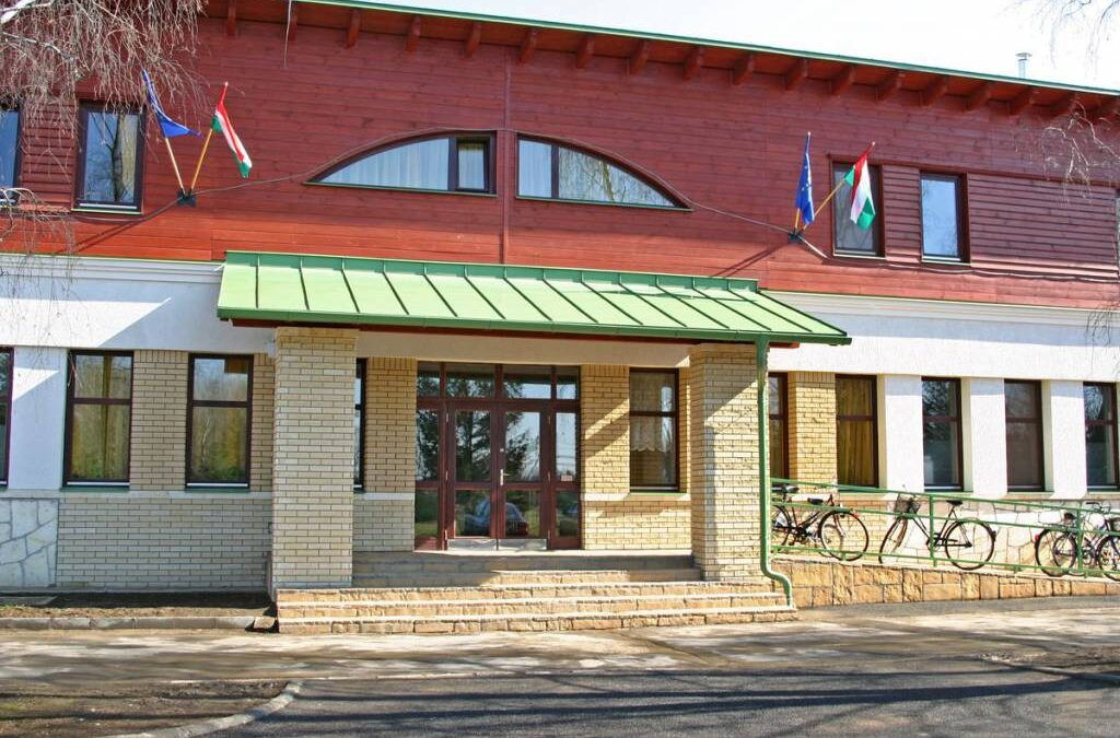 A nyár, a nyár, az elrepült, a villanydrótra fecske ült – Évkezdés az óvodában