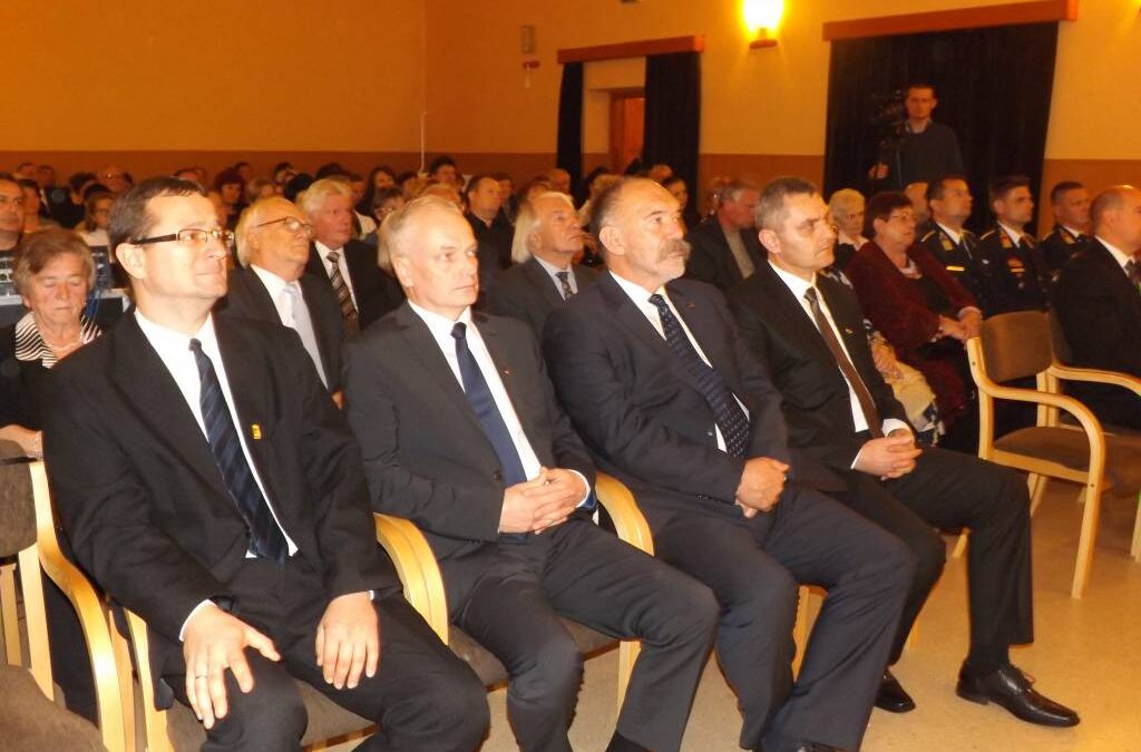 ÜNNEPSÉG ENCSEN