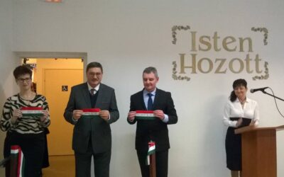 ÁTADÁS A PAX HÁLÓZATFEJLESZTŐ-GONDOZÁSI KÖZPONTBAN