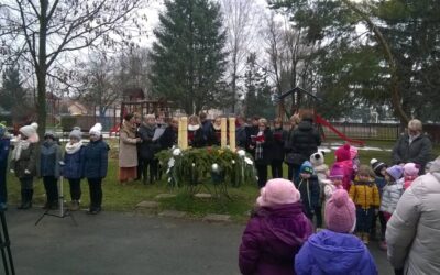 A MÁSODIK GYERTYA IS FELLOBBANT AZ ADVENTI GYERTYÁN