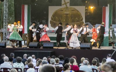 FERGETEGES MŰSORT ADTAK A CSIKUSKA TÁNCOSAI