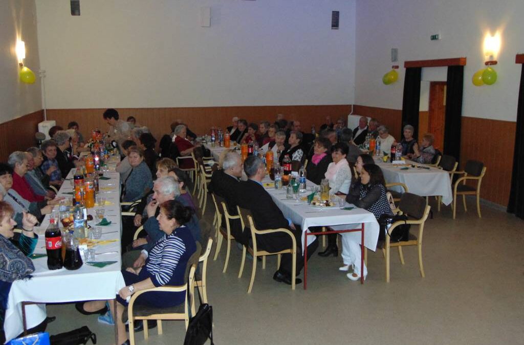 SZÉPKORÚAK FARSANGJA