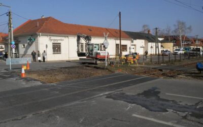 MEGÚJULT A VASÚTI ÁTJÁRÓ