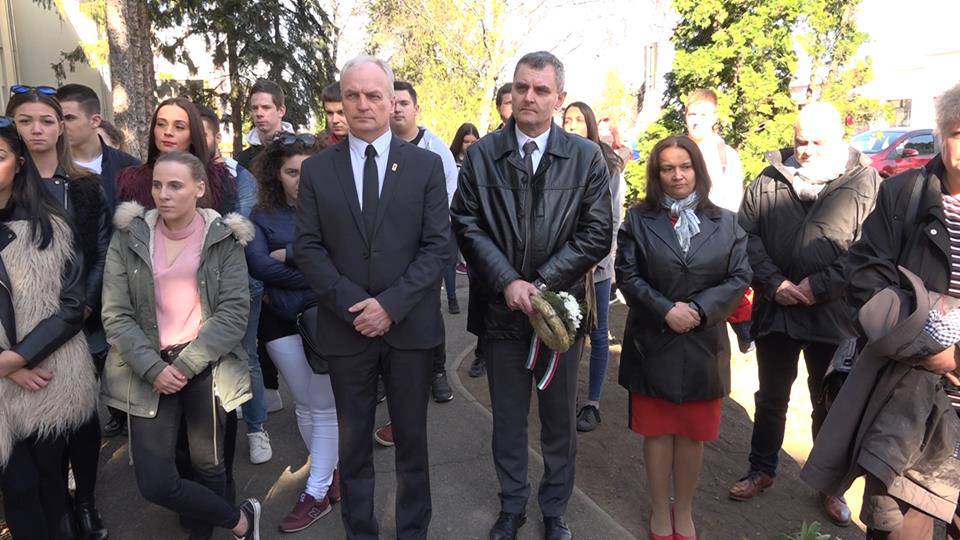 II. RÁKÓCZI FERENC ELŐTT TISZTELEGTEK AZ ENCSIEK