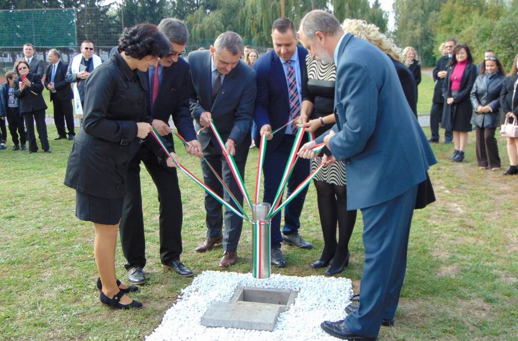 TORNACSARNOK ALAPKÖVÉNEK LETÉTELE