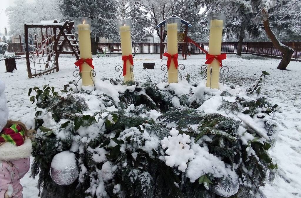 A MÁSODIK ADVENTI GYERTYA