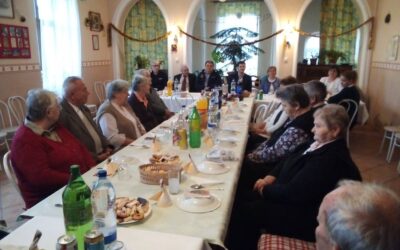 Ünnepség az abaújdevecseri nyugdíjasklubban