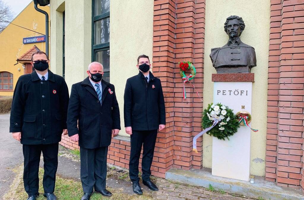KOSZORÚZÁS NEMZETI ÜNNEPEN