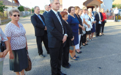 EMLÉKTÁBLA AVATÁS FÜGÖDÖN