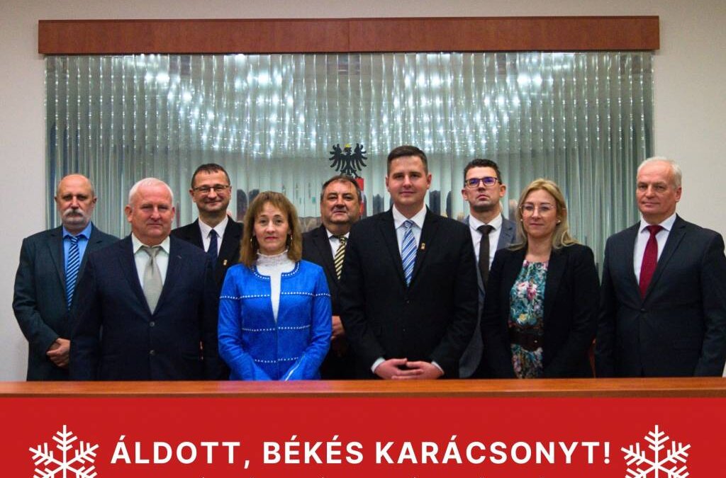 BOLDOG KARÁCSONYT!